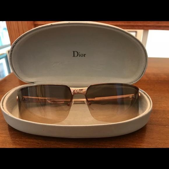 ladies wrap around sunglasses